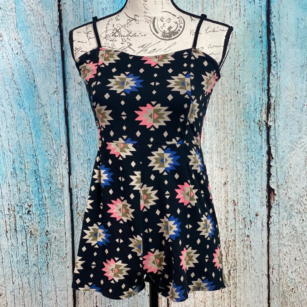 Forever 21 Aztec Romper Heart Cutout Back Spaghetti Strap Boho Y2K Black Small - Picture 2 of 12
